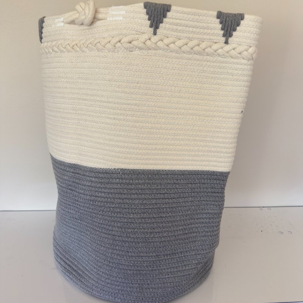 Brand New Large Blanket Basket 22"x16" Gray&Cream White - Picture 9 of 11